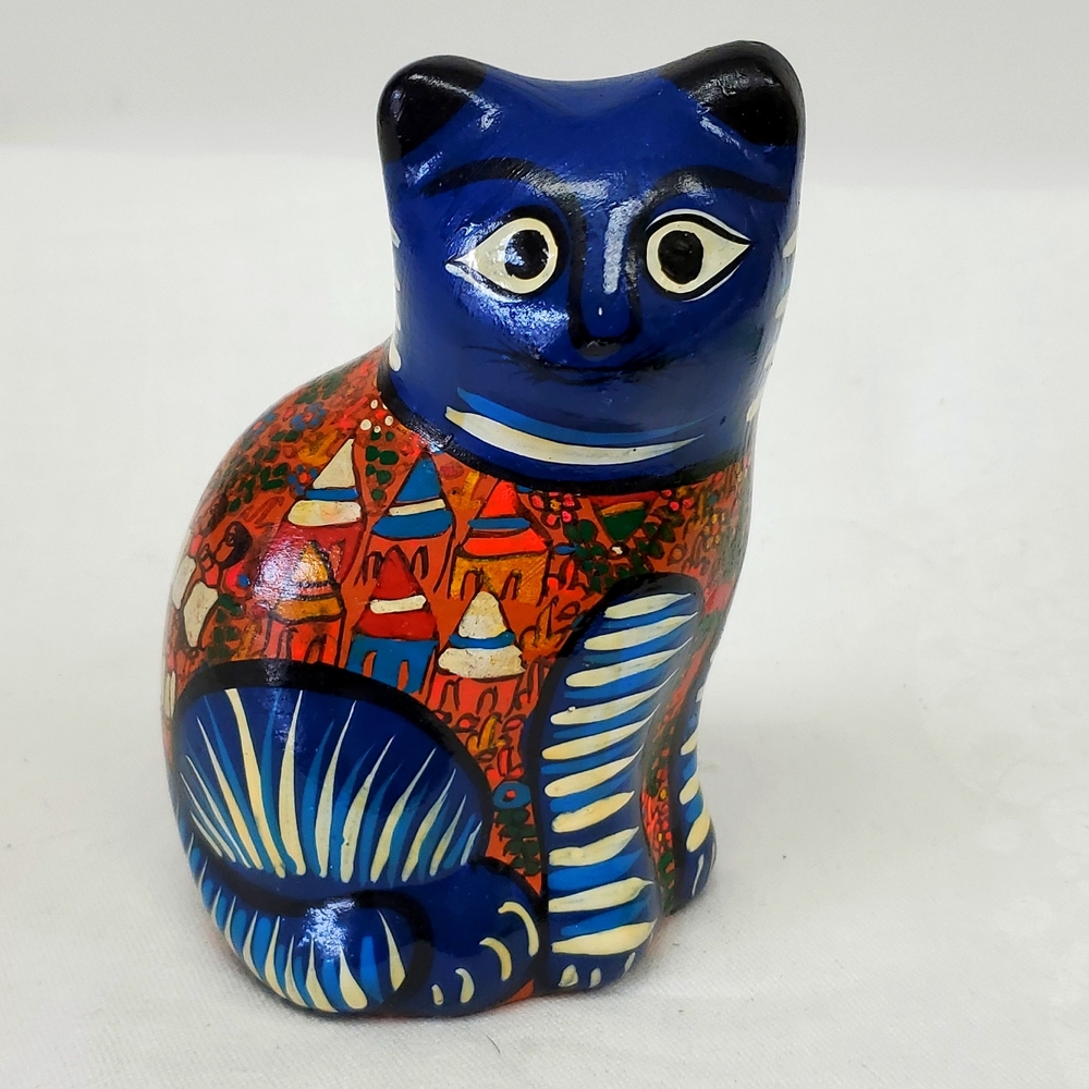 Talavera handmade folk art red-ware  cat figure Made in Mexico